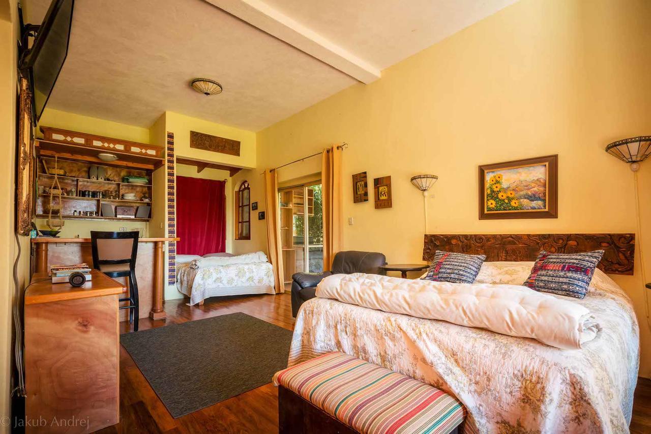 Lake Front Suite At Los Elementos Santa Cruz La Laguna Exterior photo